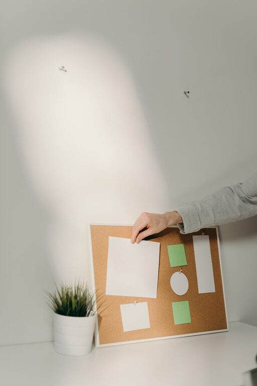 Simple Ways to Personalize Your Workspace for Comfort and Productivity
